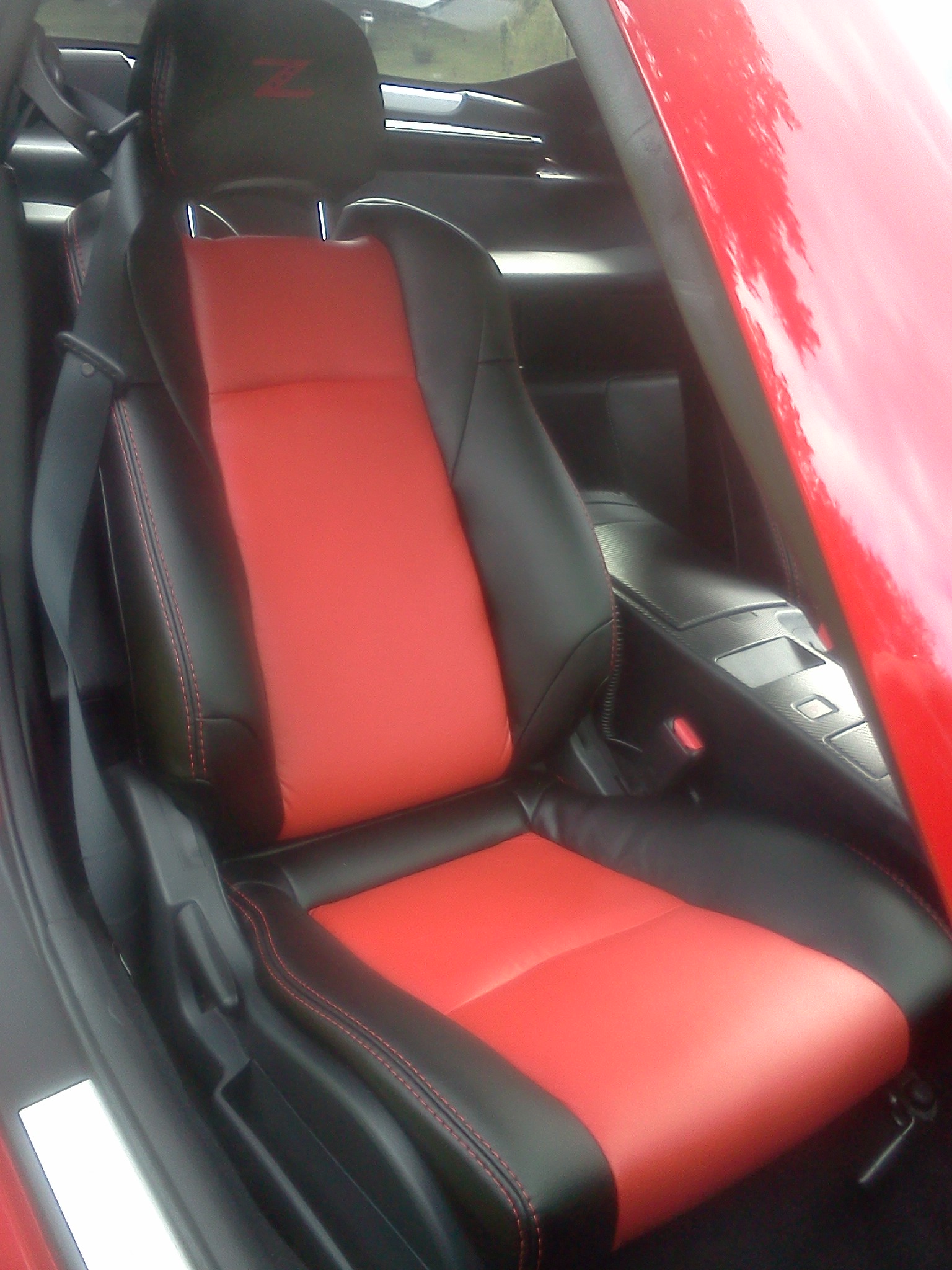 0208 NISSAN 350Z GENUINE LEATHER SEAT COVERS (CUSTOM ORDERS) Interior Innovation