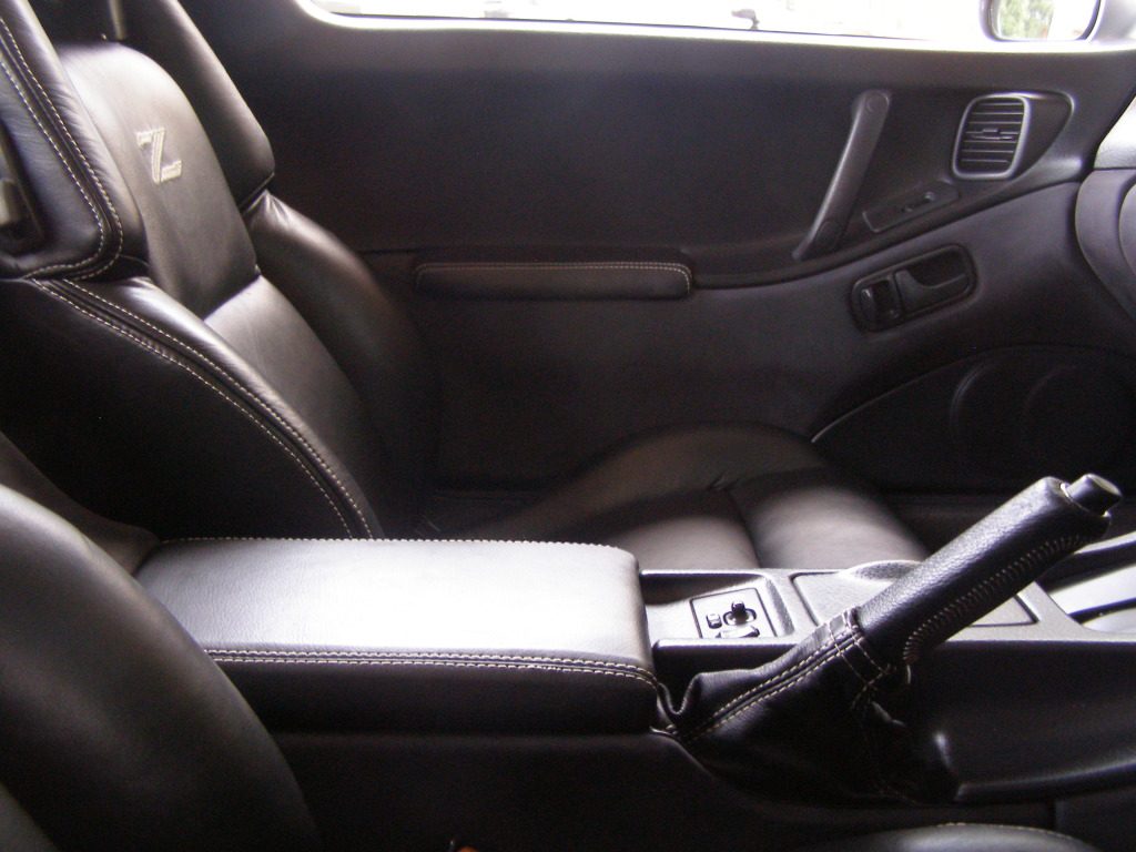 Nissan 300ZX/Z32 Boots/Center Console Lid Cover – Interior